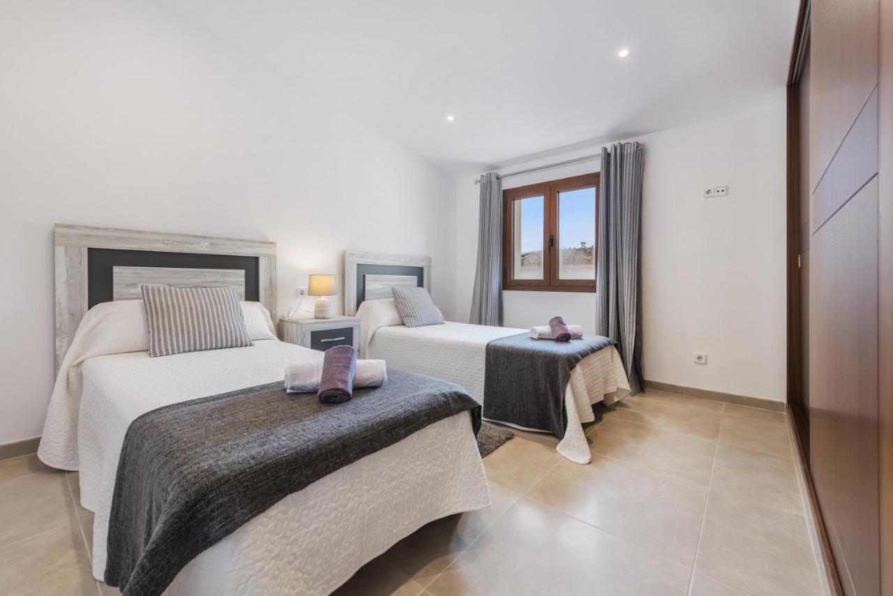 Semesterbostad Sa Placeta New Reformed Large Town House With Pool Sa Pobla